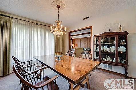 5th image of 2808 Lawndale Dr