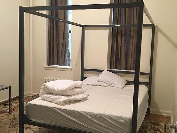 5th image of 21 E 108th St APT 1B