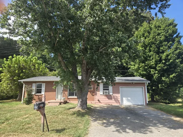 409 E Railroad St, Waverly, TN 37185