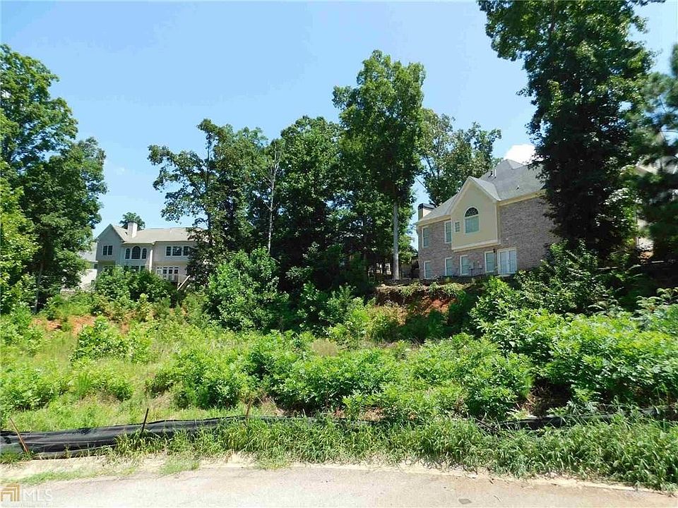 2nd image of 5012 Cambridge Ln