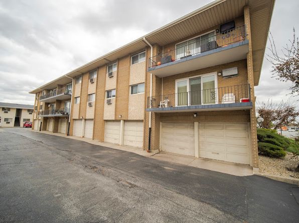 10109 S Cicero Ave APT 302, Oak Lawn, IL 60453