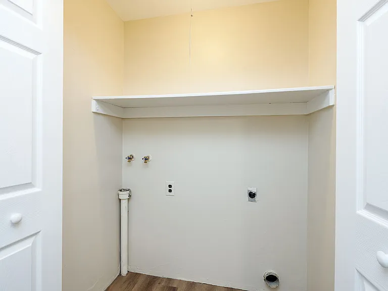 1210 Rona Parkway Dr — Photo 18