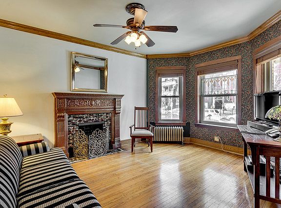 2nd image of 5215 N Winthrop Ave