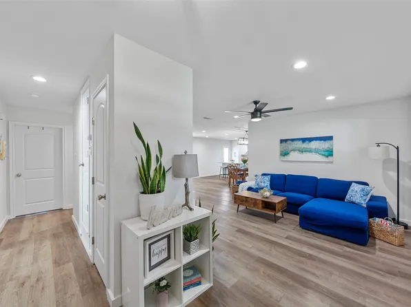 613 Cambridge Dr, Richardson, TX 75080