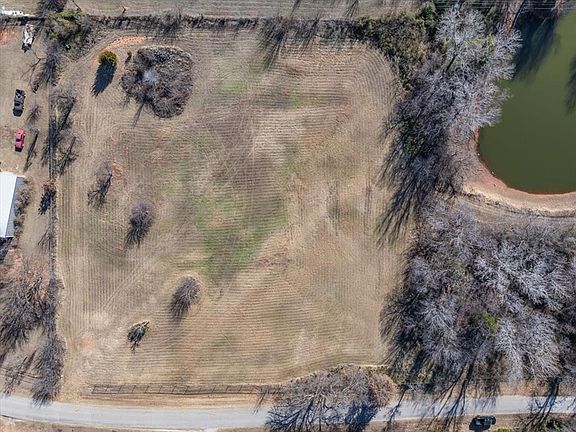 4th image of 1816 Ranchwood Dr