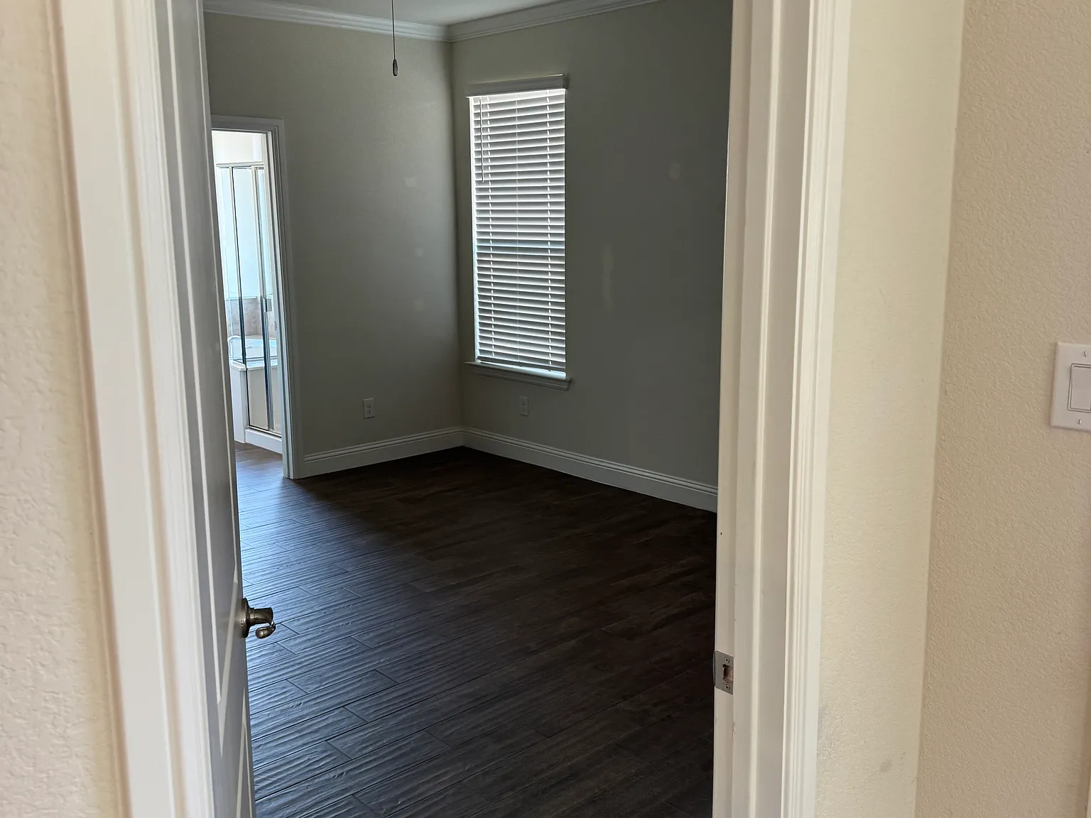 4 bed, 1806 sqft, $2,900 — Photo 4