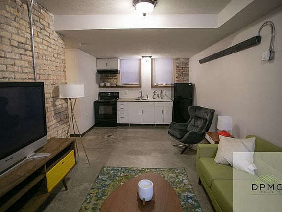 3rd image of 108 S Hosmer St #15