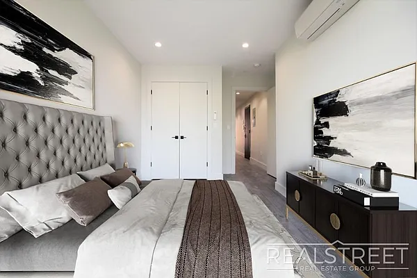 Rented by Real Street Inc | media 4