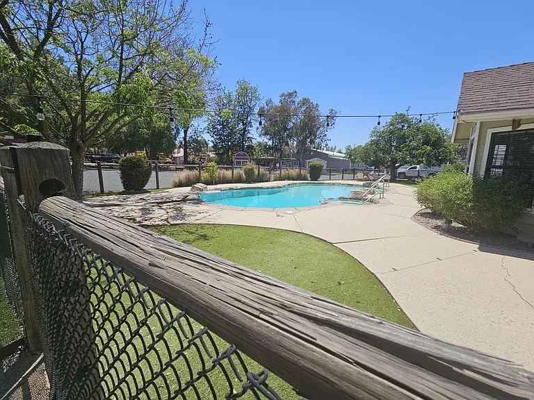 22530 Rolling Meadows Dr — Photo 18