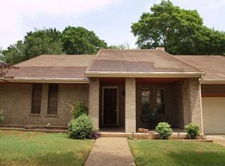 10617 Legends Ln, Austin, TX 78747