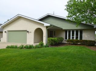 19646 Therese Ln, Mokena, IL 60448