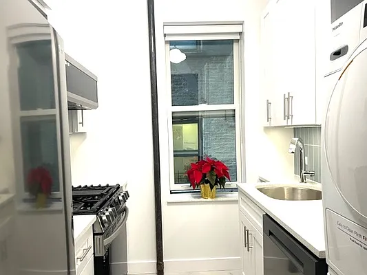 Rented by New York Zone Property Management LLC | media 10