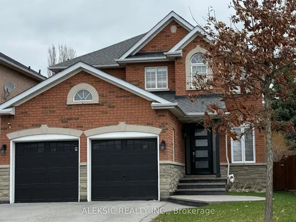 33 Hillpath Cres, Brampton, ON L6Z 4T7