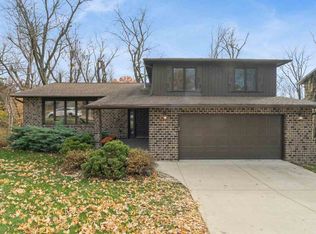3130 Adirondack Dr NE, Cedar Rapids, IA 52402