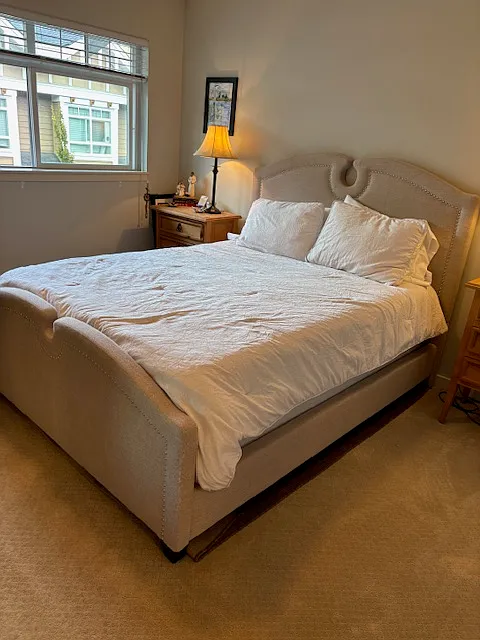Cozy Townhouse In Prime Location — Photo 2