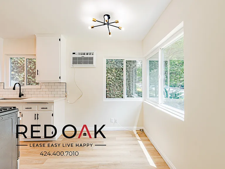 259 N Euclid Ave #1 — Photo 4