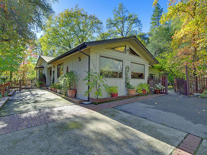 1st image of 2792 Sleepy Hollow Ct