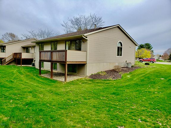 3rd image of 969 Laketown Dr #18