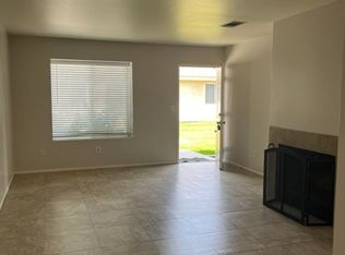 3218 Brookfield Loop #D, Bakersfield, CA 93311
