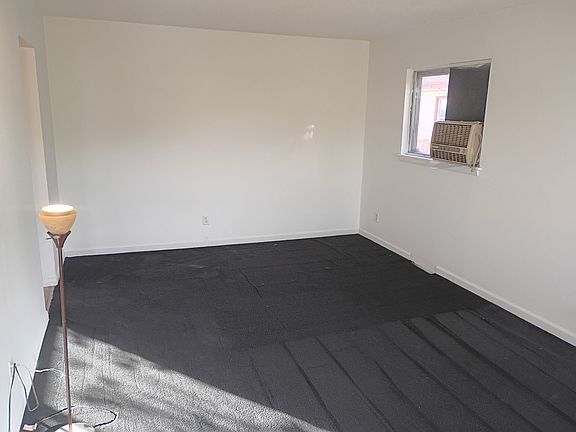 5th image of 2424 E Orman Ave