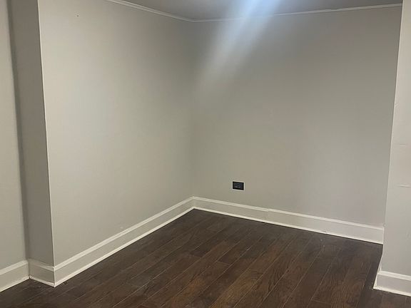 3rd image of 14 Ashland Pl #1
