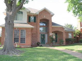 8805 Bayshore Ln, Rowlett, TX 75088