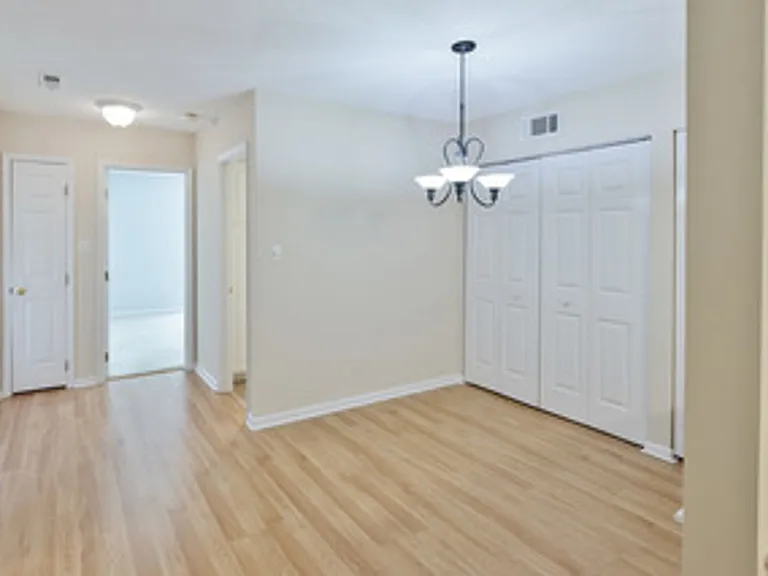 2831 Edridge Ct #202 — Photo 19