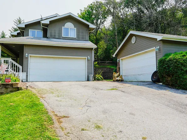 12075 Waldon Cir, Council Bluffs, IA 51503