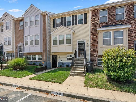 3rd image of 4119 Candy Apple Ln #6