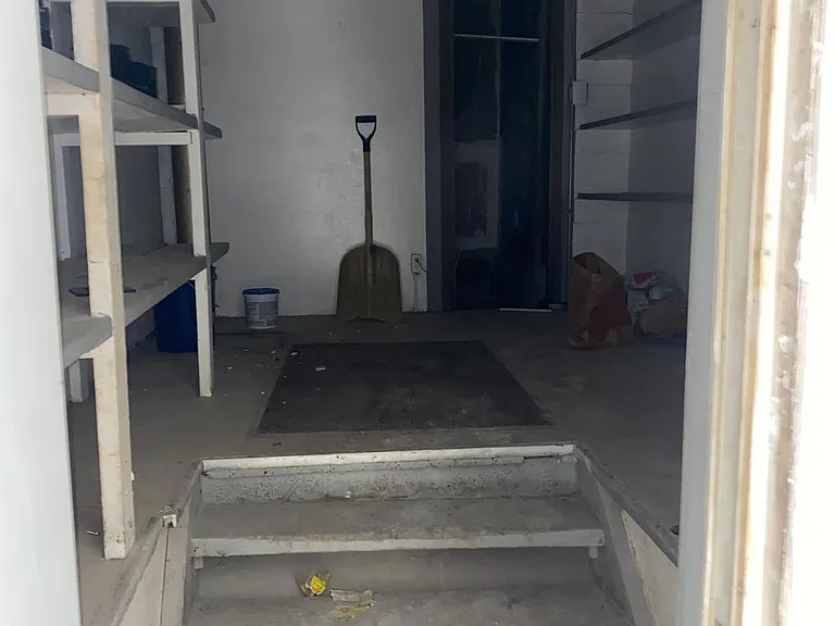 912 Park St — Photo 24