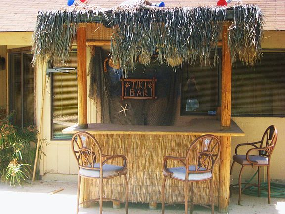 Tiki Bar