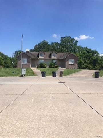 1st image of 2960 Shamrock Cir