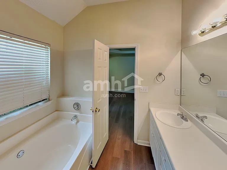 1365 Morrow Dr — Photo 12
