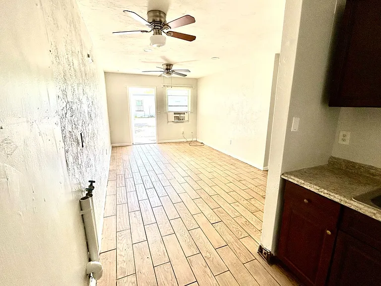 430 N Charles St #2 — Photo 3