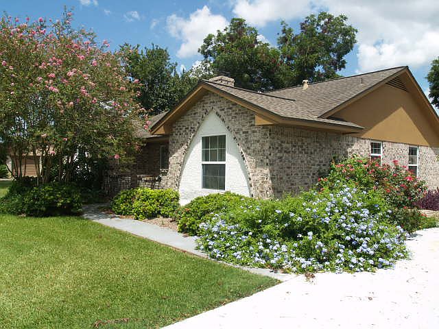 1st image of 173 Nueces St