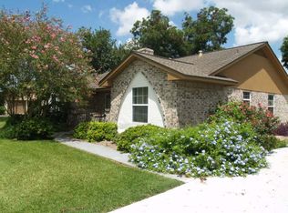 173 Nueces St, Bay City, TX 77414