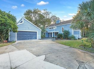 5342 Oak Bay Dr E, Jacksonville, FL 32277
