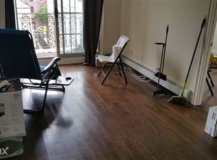 3074 36th St, Astoria, NY 11103