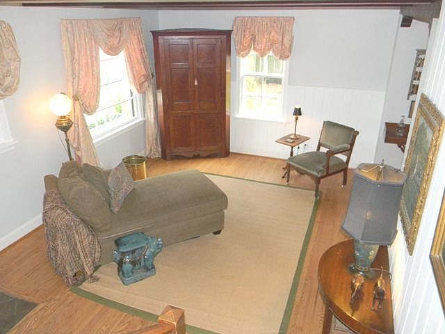 1st image of 4715 N Idlewild Ave
