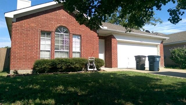1st image of 7204 Park Creek Cir E