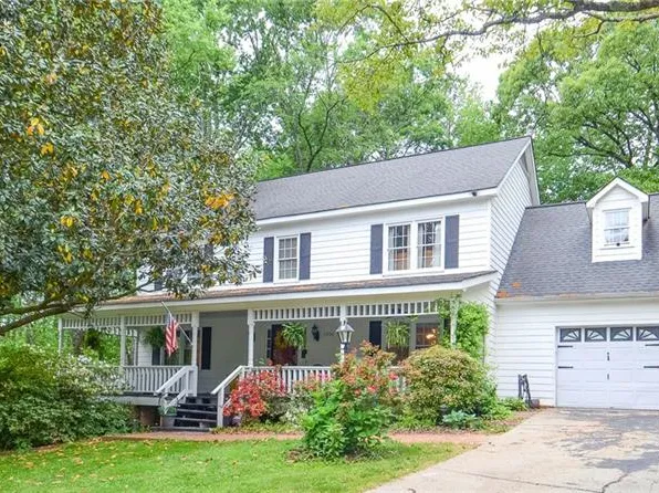 5500 Georgetown Trce SW, Lilburn, GA 30047