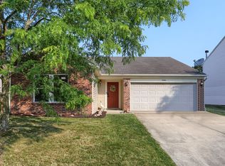 5546 Grassy Bank Dr, Indianapolis, IN 46237