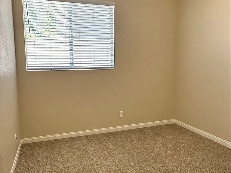 1922 Thunder Ridge Cir — Photo 15