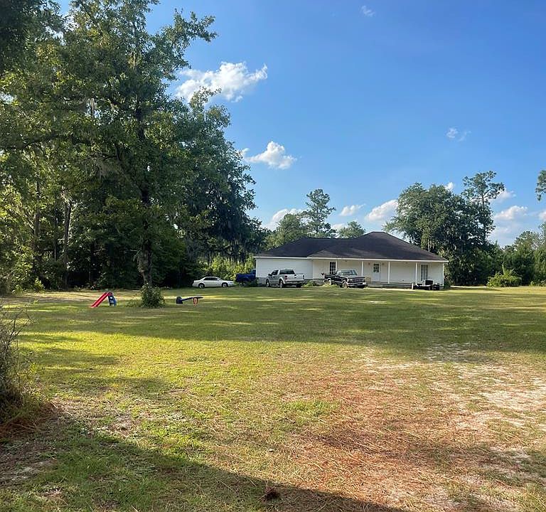 1st image of 375 Lynn Holly Ln
