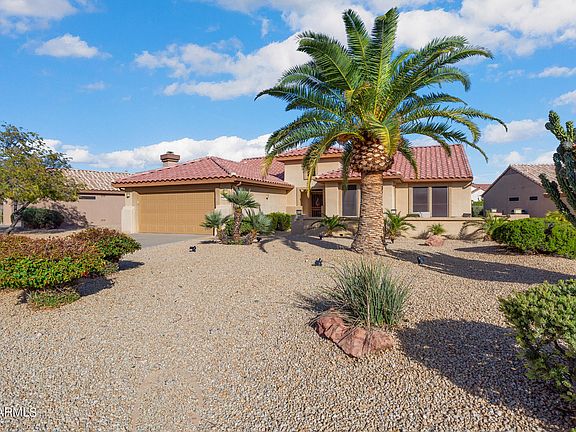 3rd image of 20137 N SONORAN Court