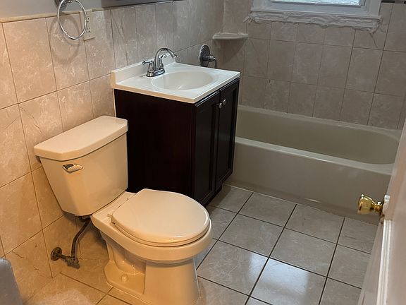 5th image of 316 N 11th St Floor 2