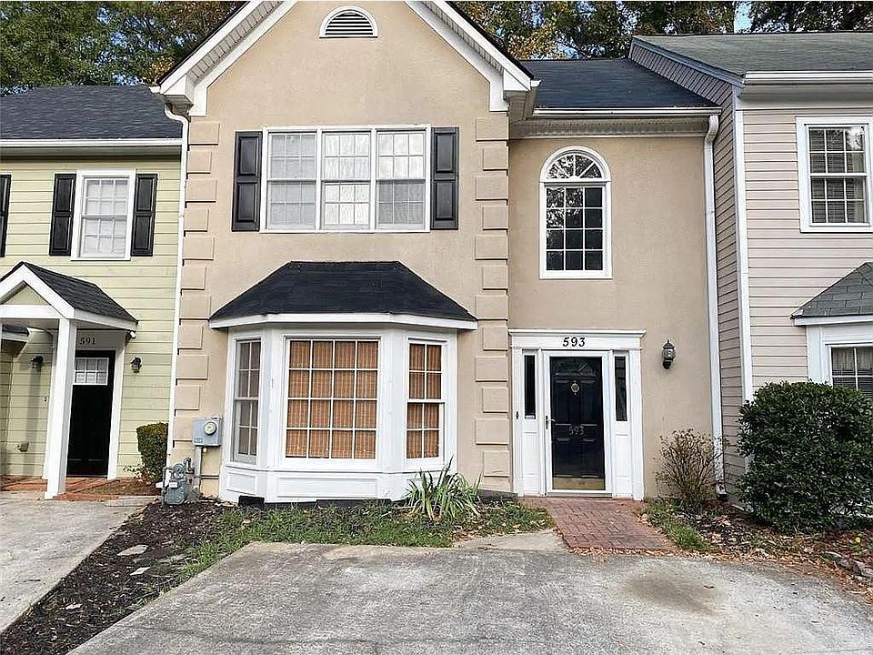 1st image of 593 Saint James Walk SE #593