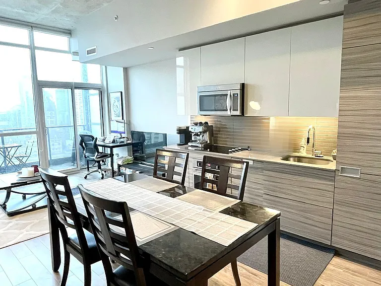 210 Simcoe St #2507 — Photo 3