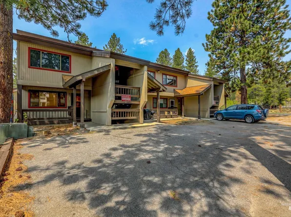 300 McBride St #204, McCall, ID 83638