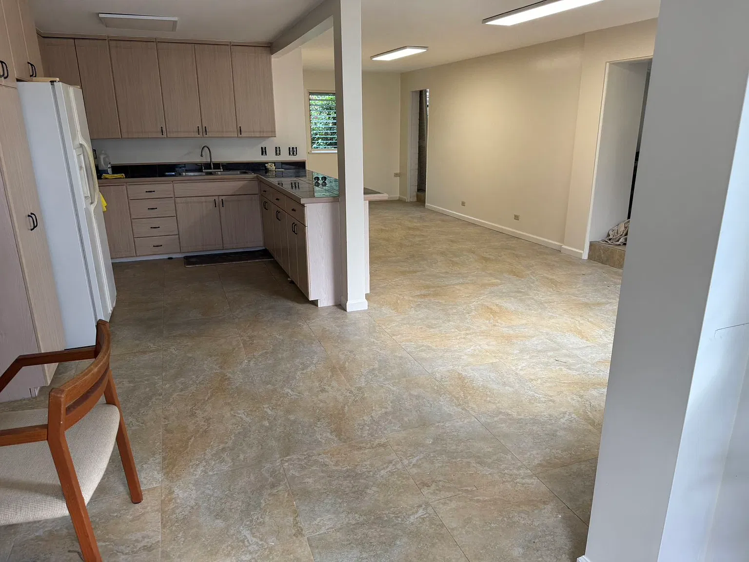 3 bed, 1700 sqft, $4,500 — Photo 2